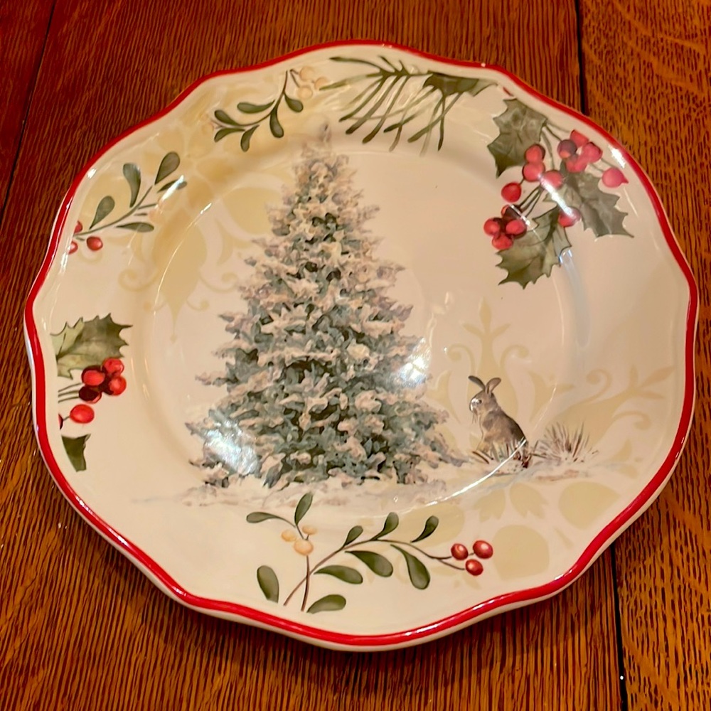 NWOT Heritage Collection Evergreen Rabbit & Holly Earthenware Salad Plate